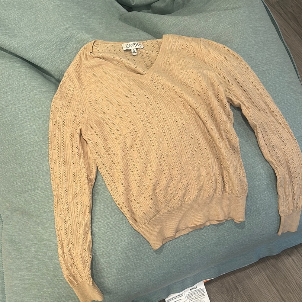 Joan & David Beige V-Neck Top